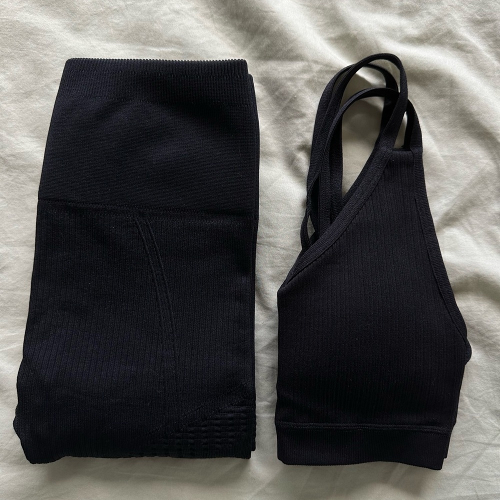 Fabletics Ribbed Seamless Black Leggings and Top Set